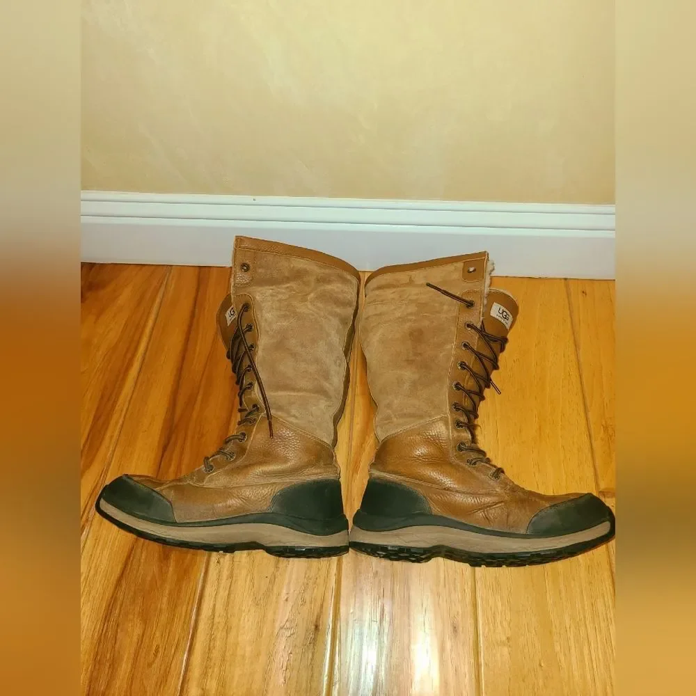 UGG Adirondack Tall Foldover Winter Snow Shearling Brown Tall Boots Size 8